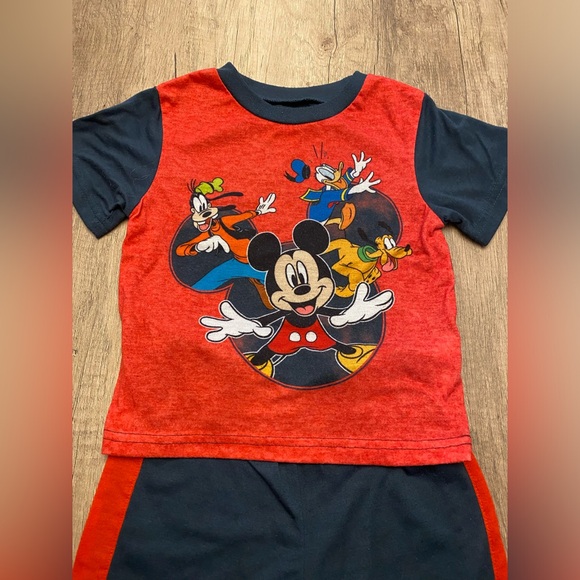 Disney Mickey and Friends 3 Piece Pajama Set 3T - Picture 3 of 12